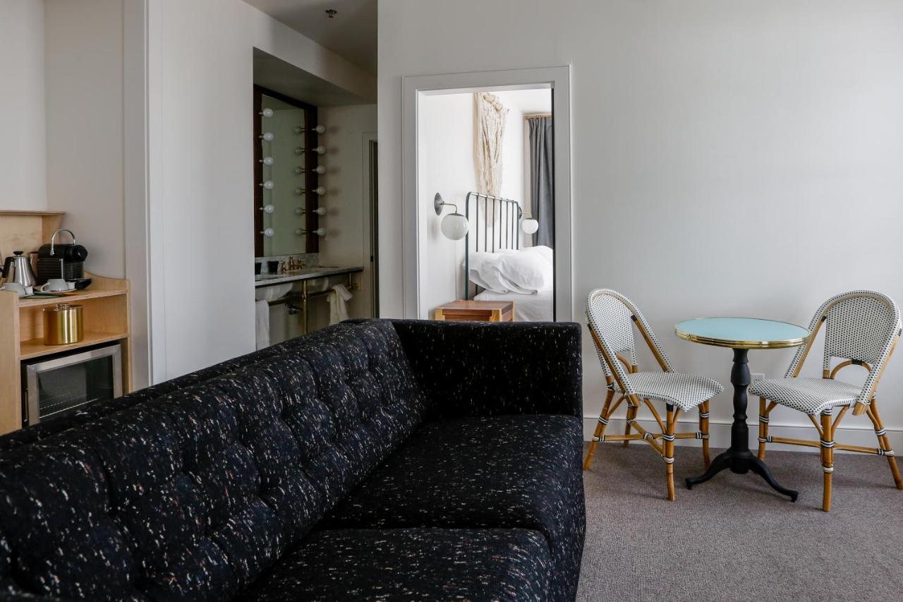 | Surf Hotel & Chateau