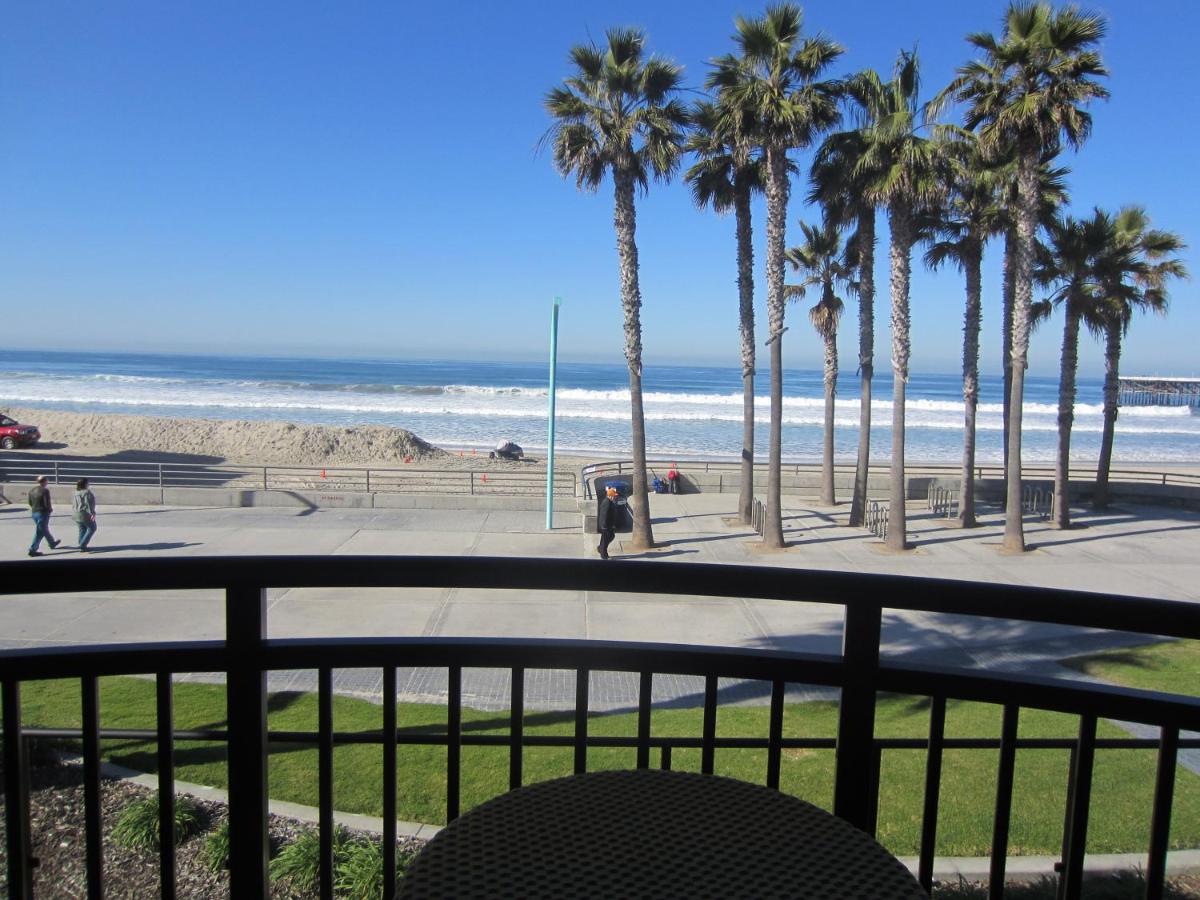 Standard Room with Ocean Front at Ocean Park Inn