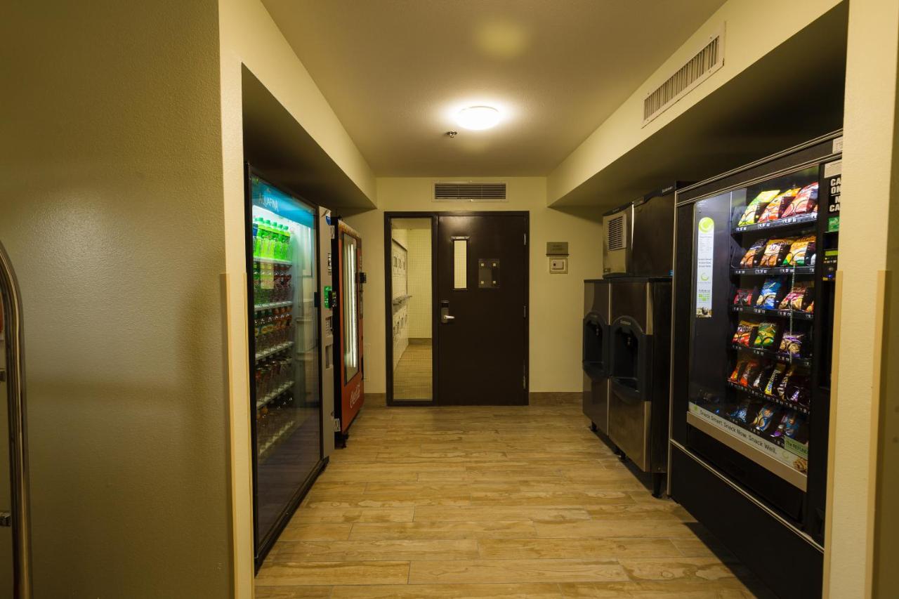 | Hawthorn Suites by Wyndham St. Robert/Ft. Leonard Wood