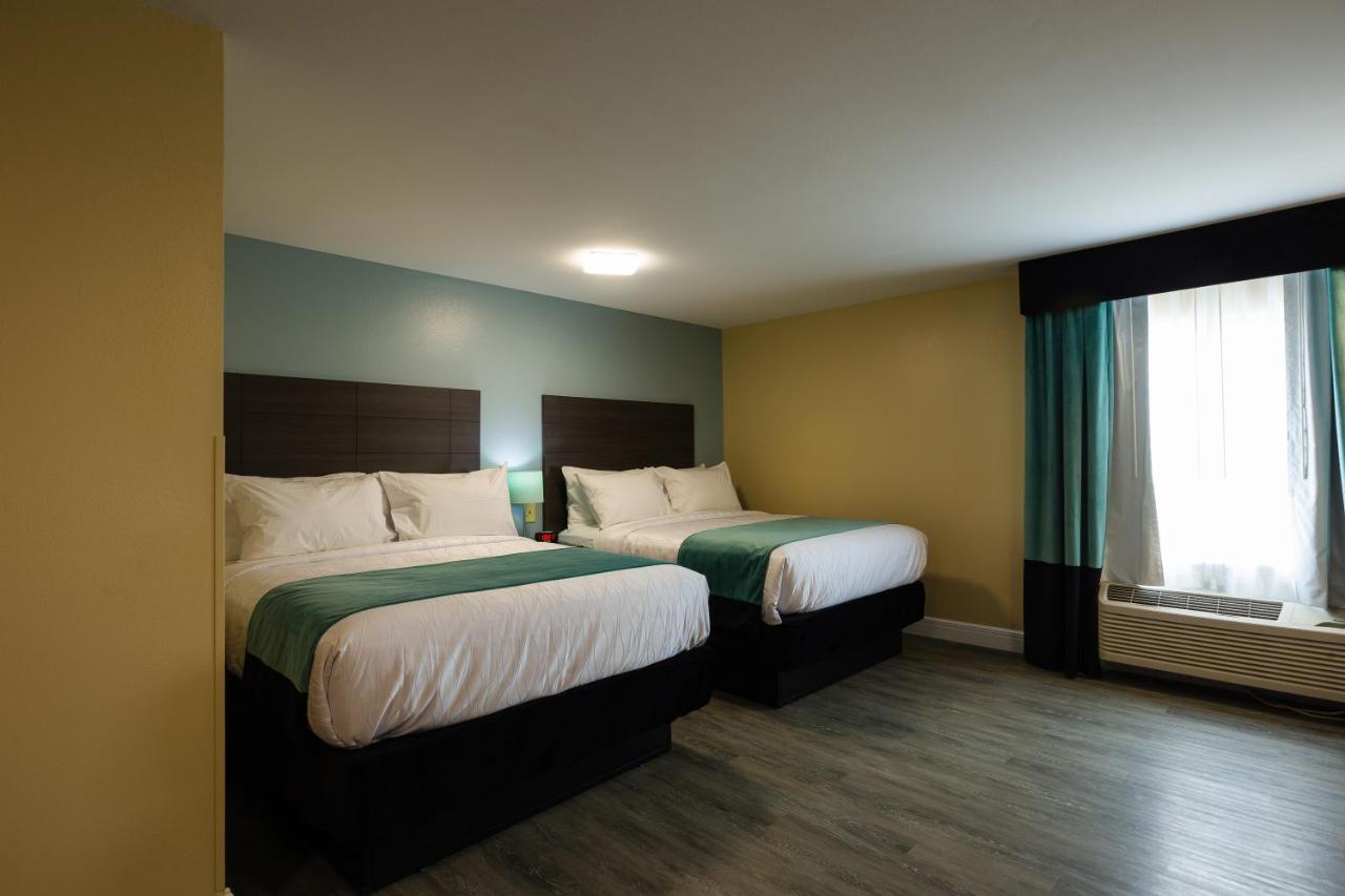 | Hawthorn Suites by Wyndham St. Robert/Ft. Leonard Wood