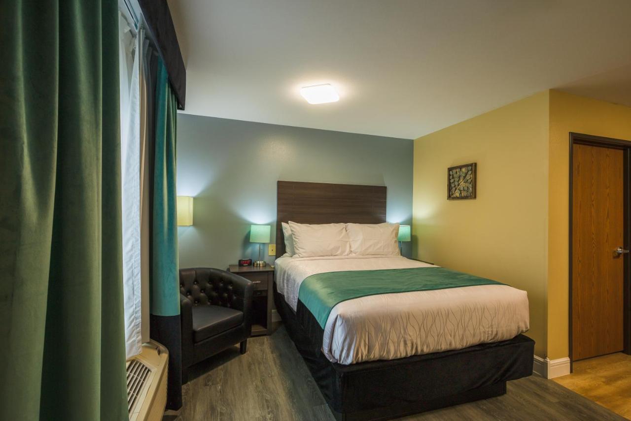 | Hawthorn Suites by Wyndham St. Robert/Ft. Leonard Wood
