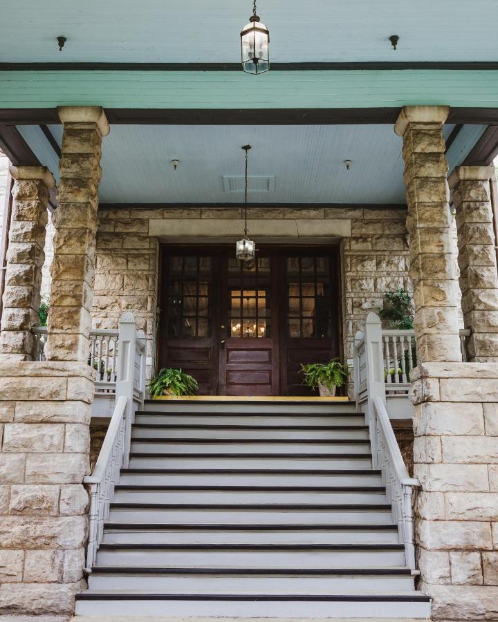 | The Mansion at Elfindale