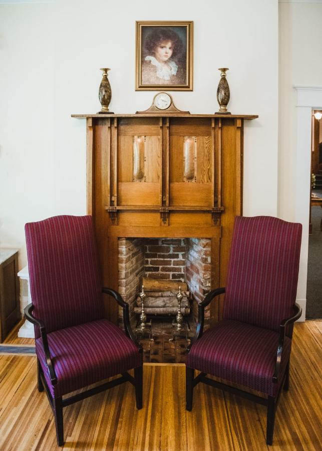 | The Mansion at Elfindale