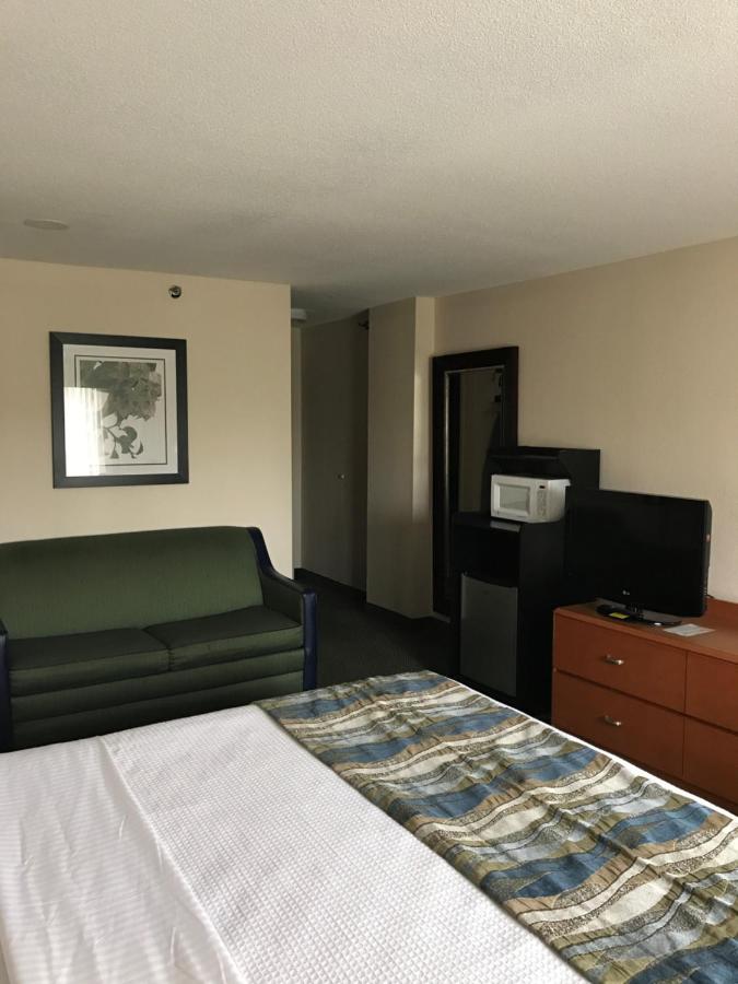 King Mini Suite at Capital Plaza Hotel