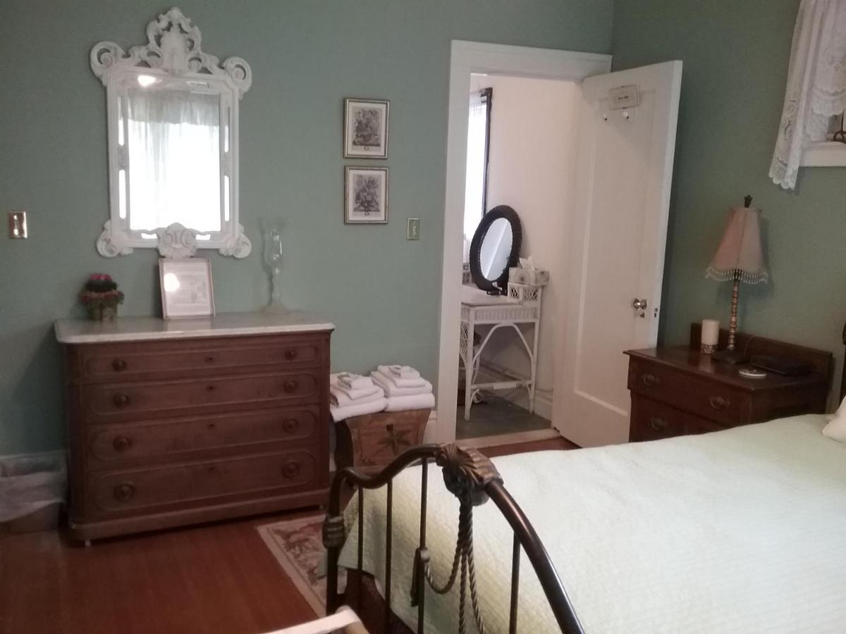  | Hanover House Bed and Breakfast