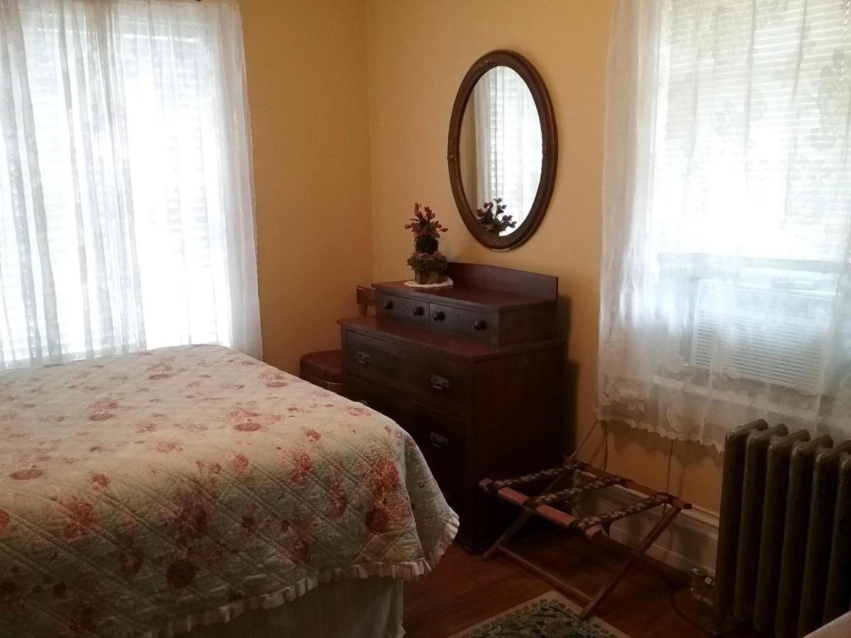  | Hanover House Bed and Breakfast