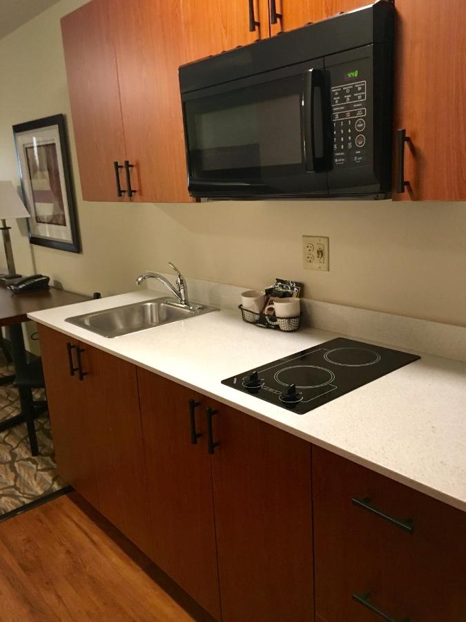 Deluxe Suite at Aspen Suites Hotel Sitka