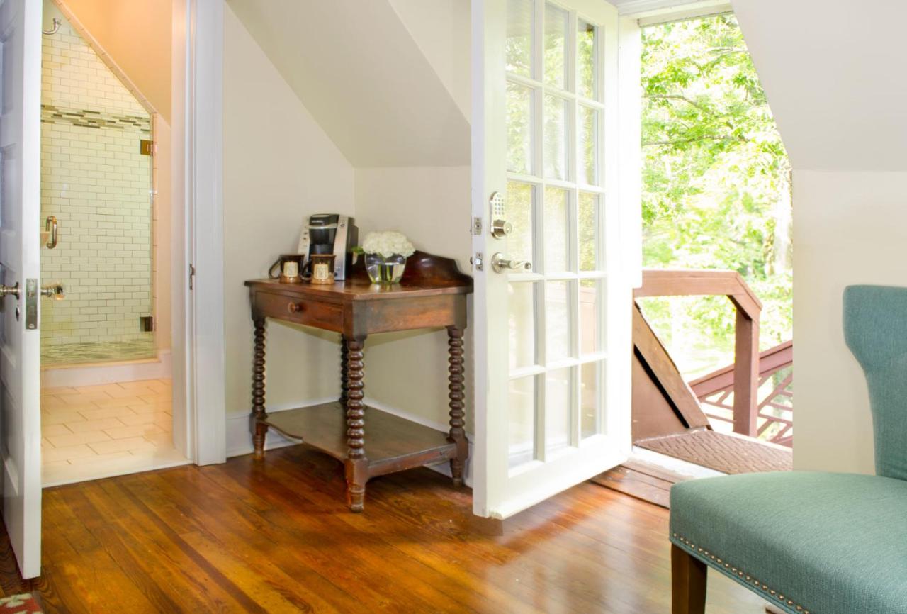 | Hillbrook Inn & Spa
