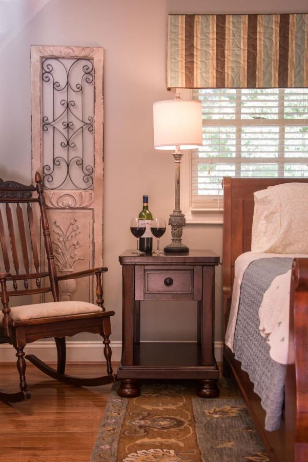 | Hillbrook Inn & Spa