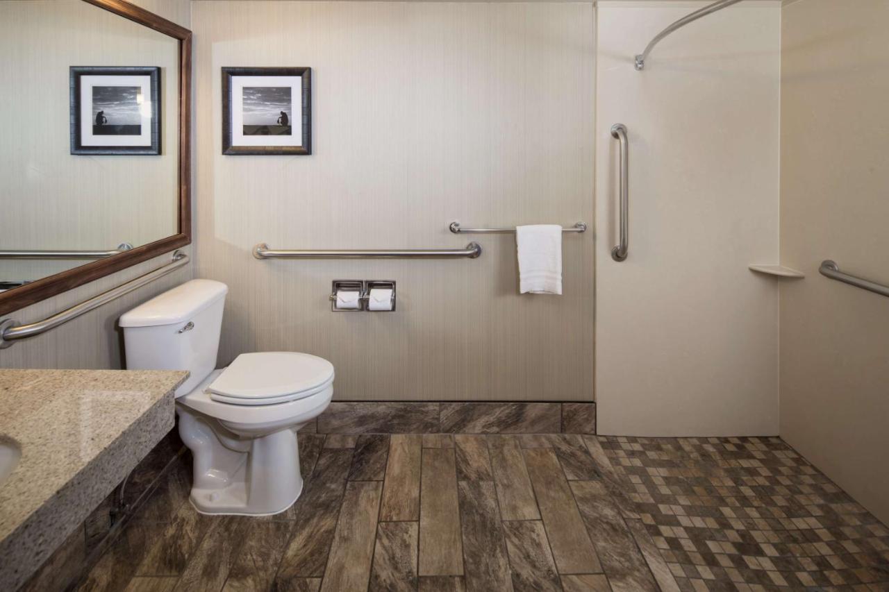 King Suite - Disability Access at Best Western Ramkota Hotel