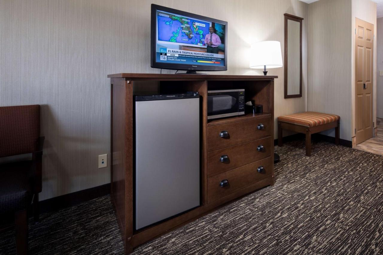 King Suite - Disability Access at Best Western Ramkota Hotel