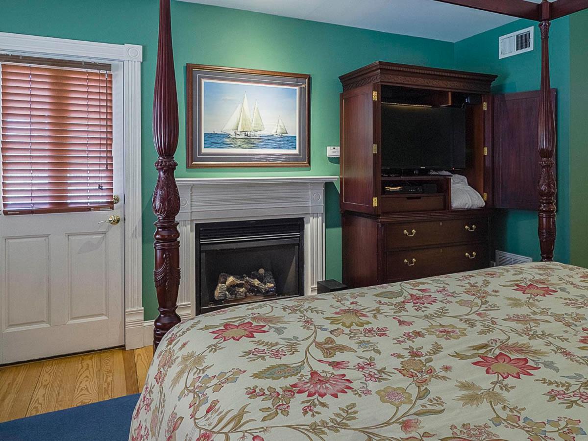  | George Brooks House B&B