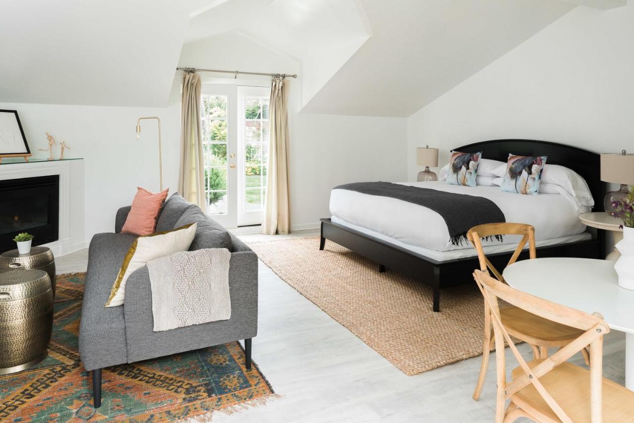 | Inns of Mendocino