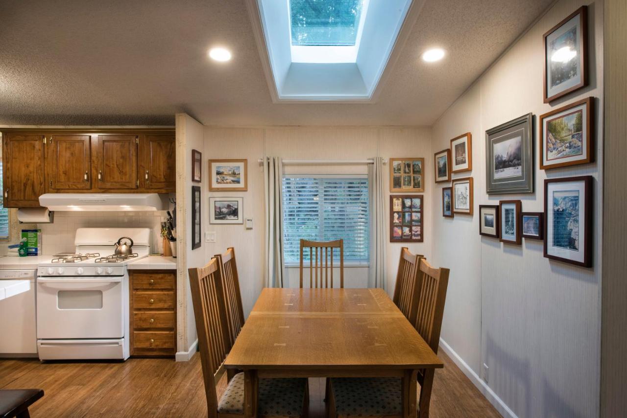| 42R Rosenberg's Creekside Cabin