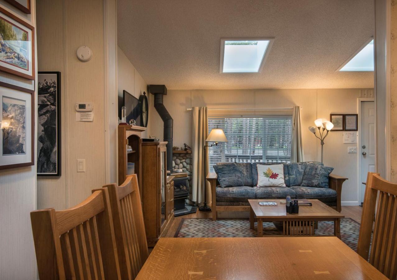 | 42R Rosenberg's Creekside Cabin