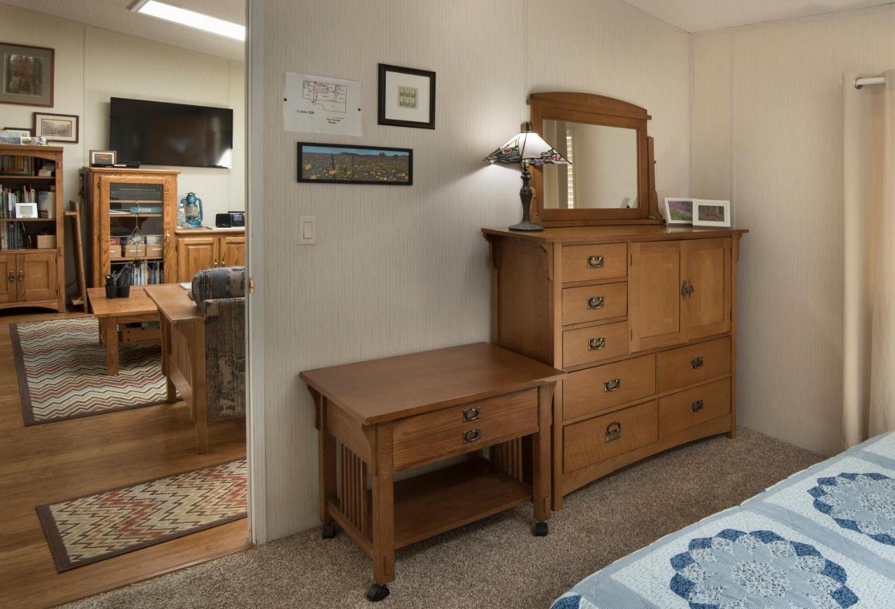 | 42R Rosenberg's Creekside Cabin