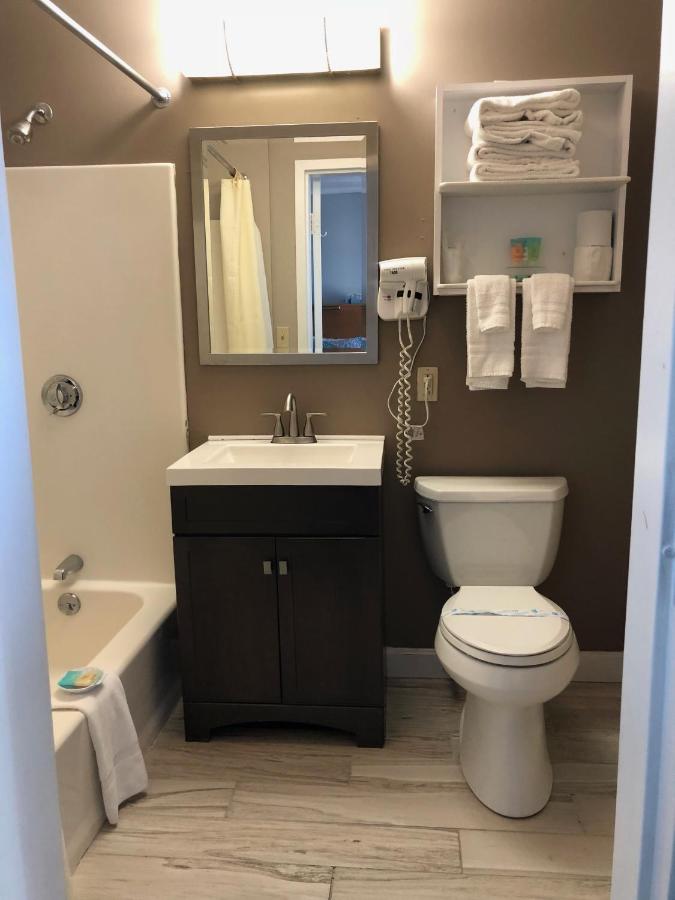 Full Ocean View 1 King Bed with Private Balcony at Atlantic House