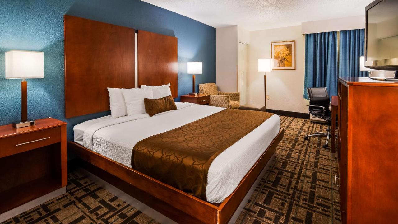 | Best Western Plus Richmond
