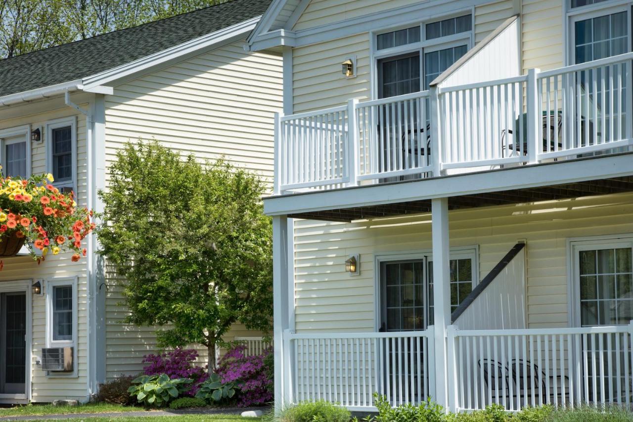 Deluxe Queen Suite at The Country Inn at Camden Rockport
