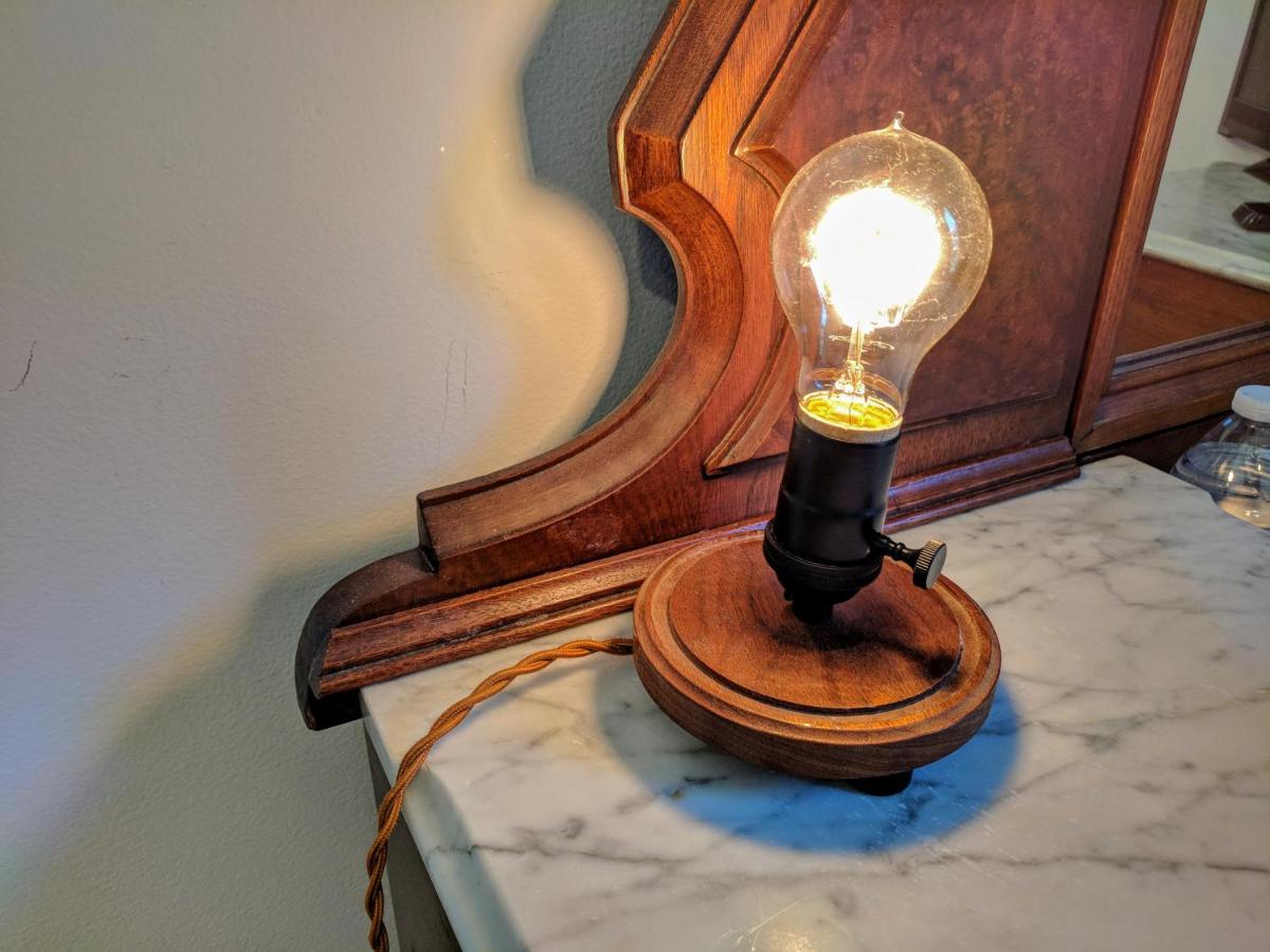 | 1899 Inn