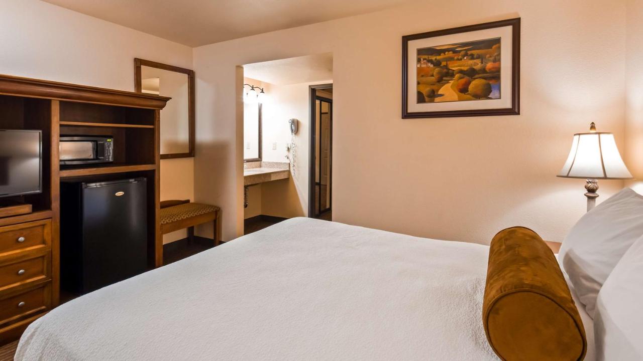  | Best Western El Grande Inn