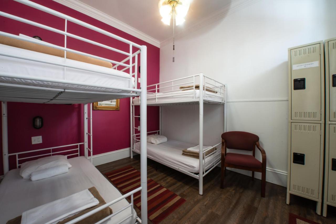 | HOSTEL Auberge NOLA
