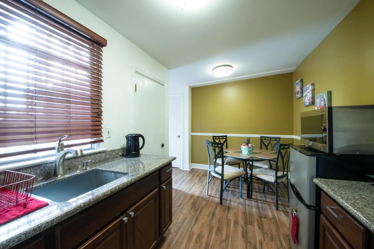 | HOSTEL Auberge NOLA
