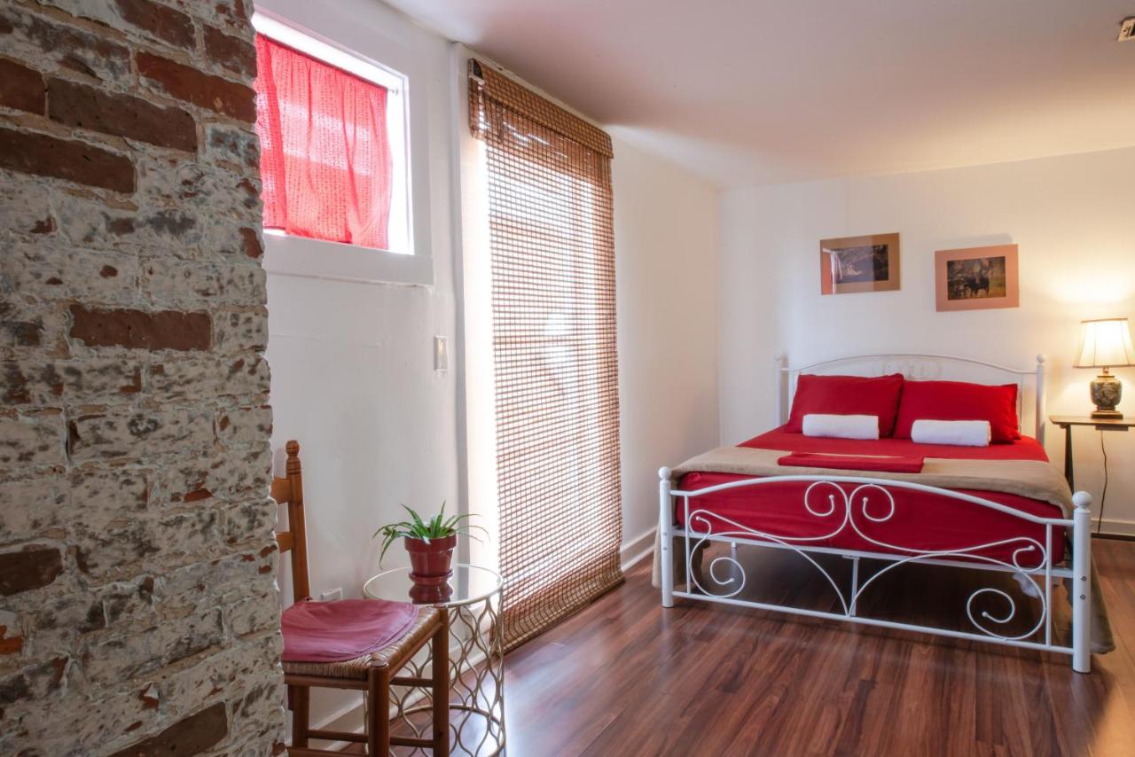 | HOSTEL Auberge NOLA