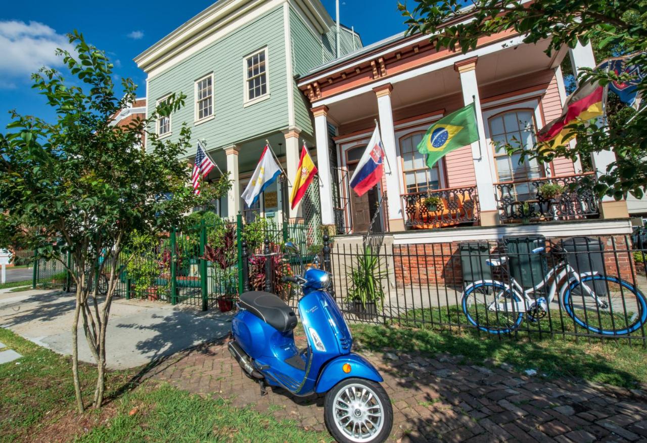 | HOSTEL Auberge NOLA