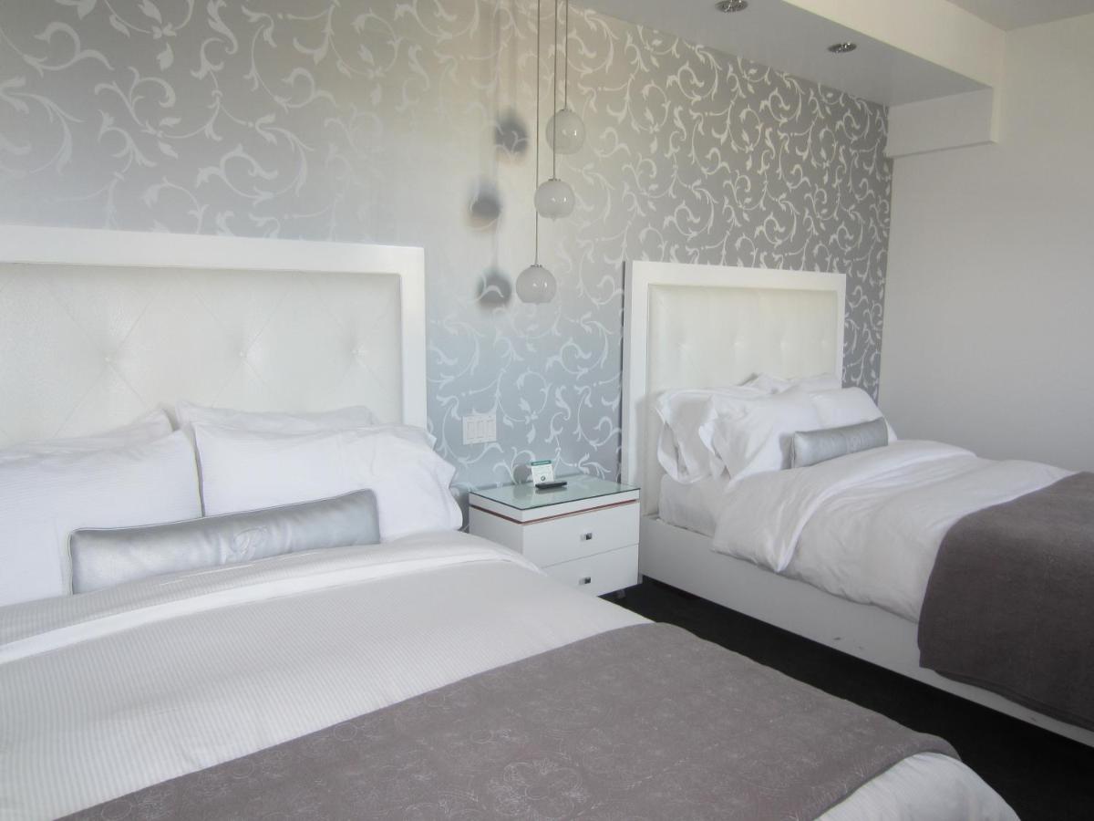 Queen Room with Two Queen Beds - Disability Access at La Pensione Hotel
