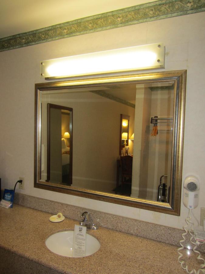  | Old Town Inn