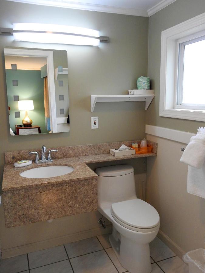 | SeaCoast Inn