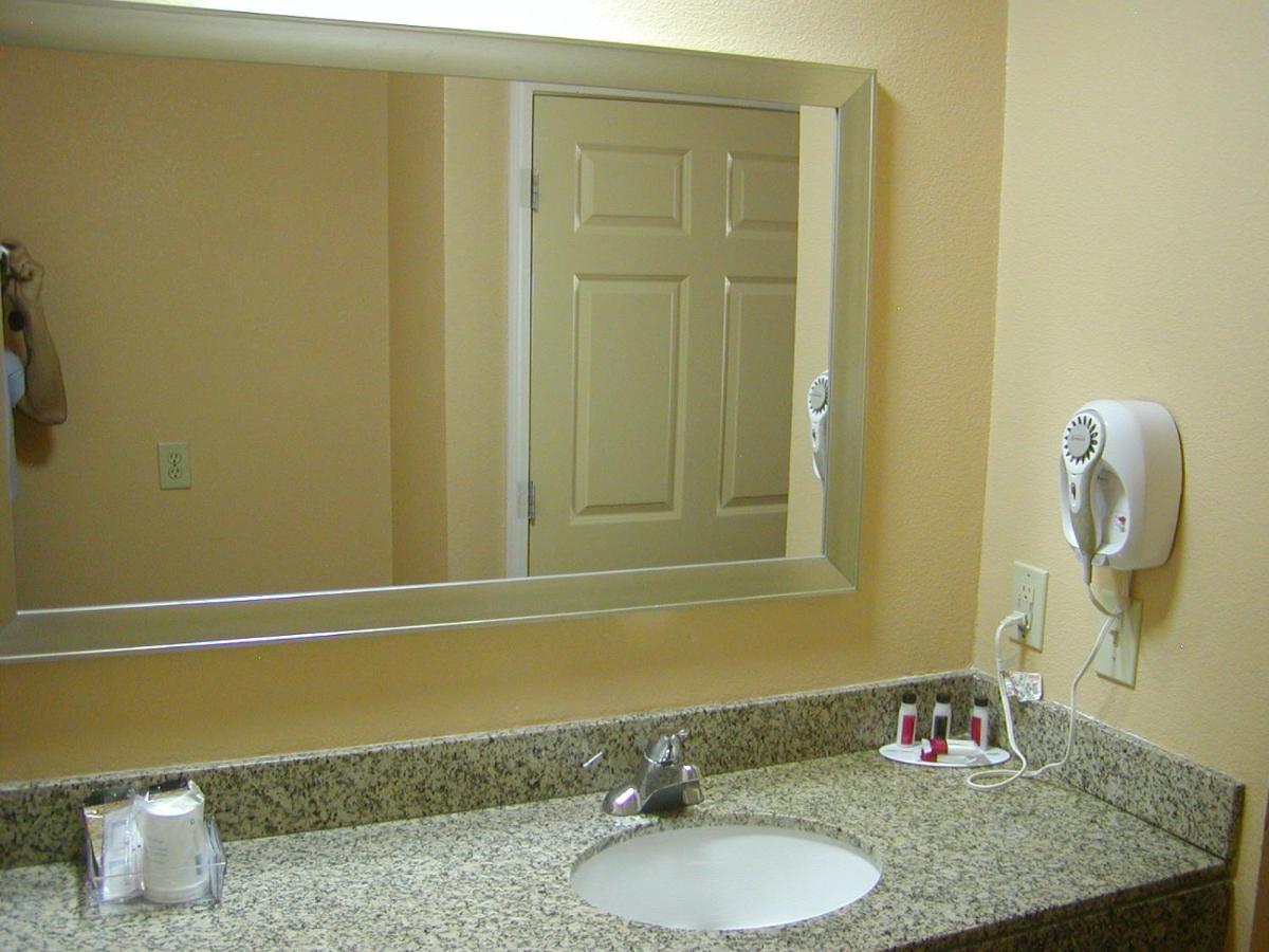 Double Room with Two Double Beds - Mobility Access/Non-Smoking at Days Inn by Wyndham Marietta White Water