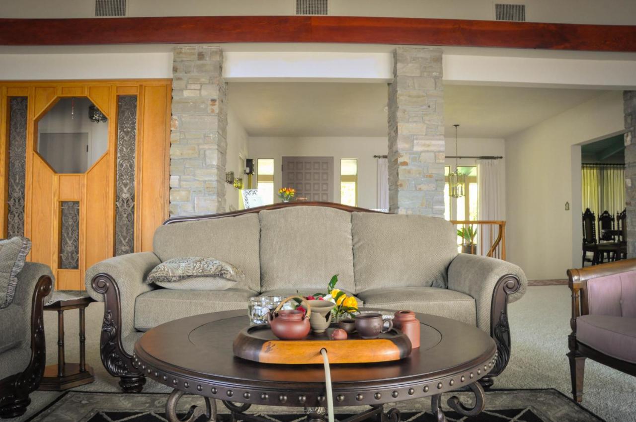 | Arky's B&B