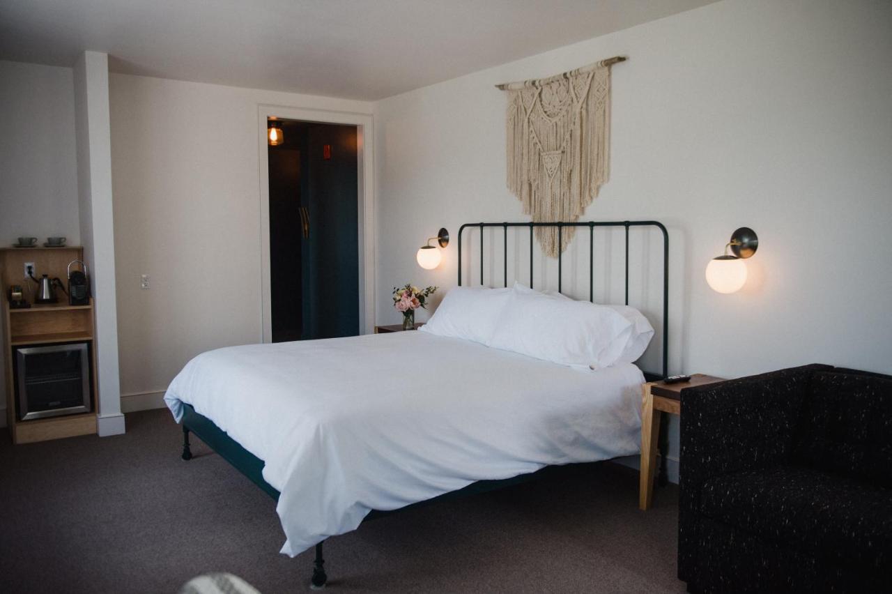 | Surf Hotel & Chateau