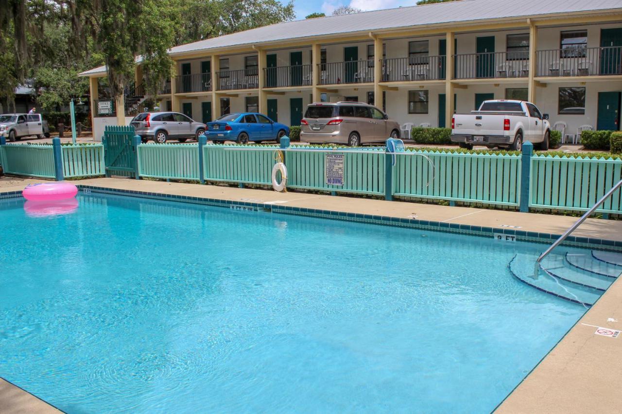 | Steinhatchee River Inn and Marina