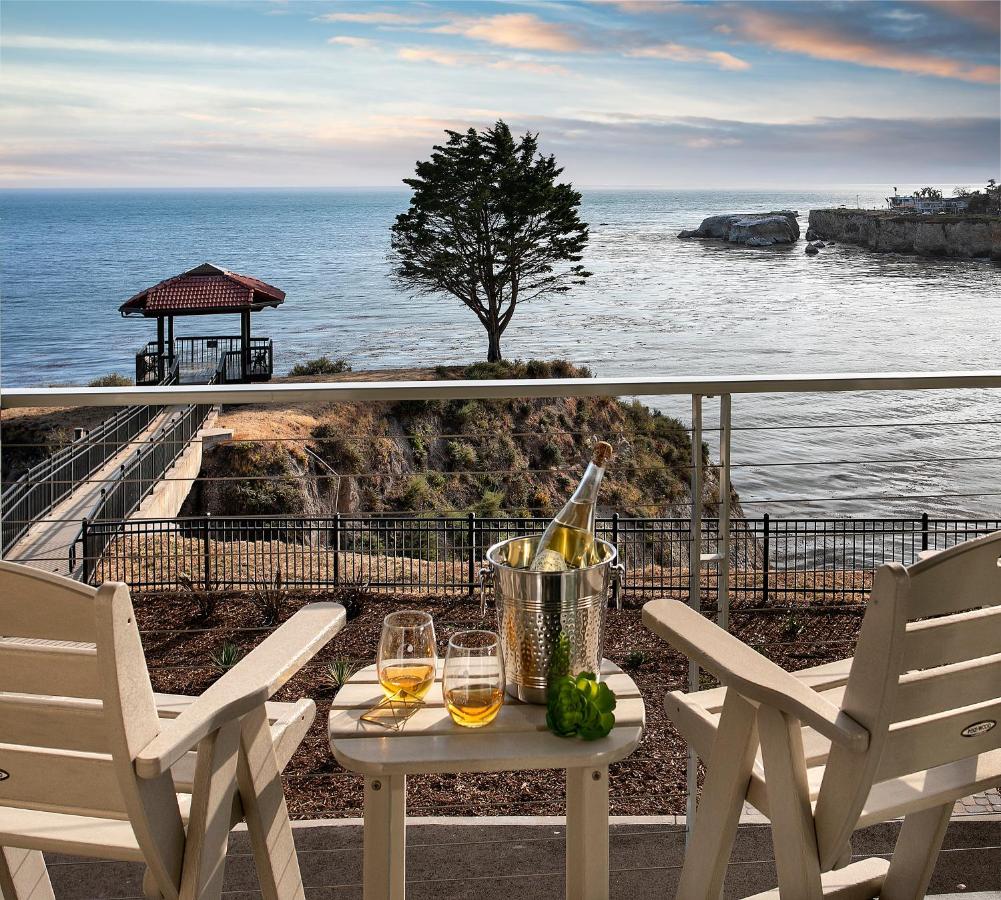 Oceanfront Room with Two Double Beds at Inn at the Cove