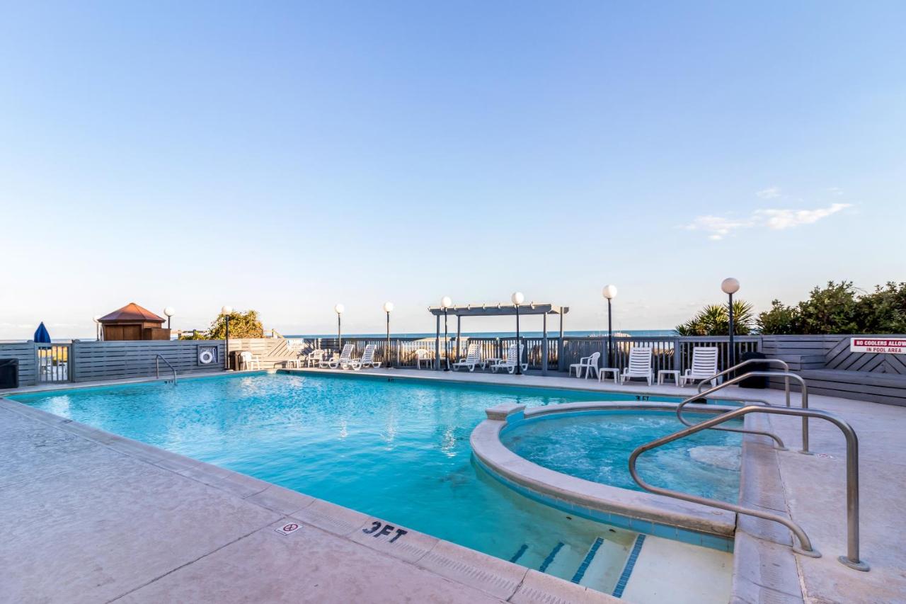 | The Inn at Pine Knoll Shores