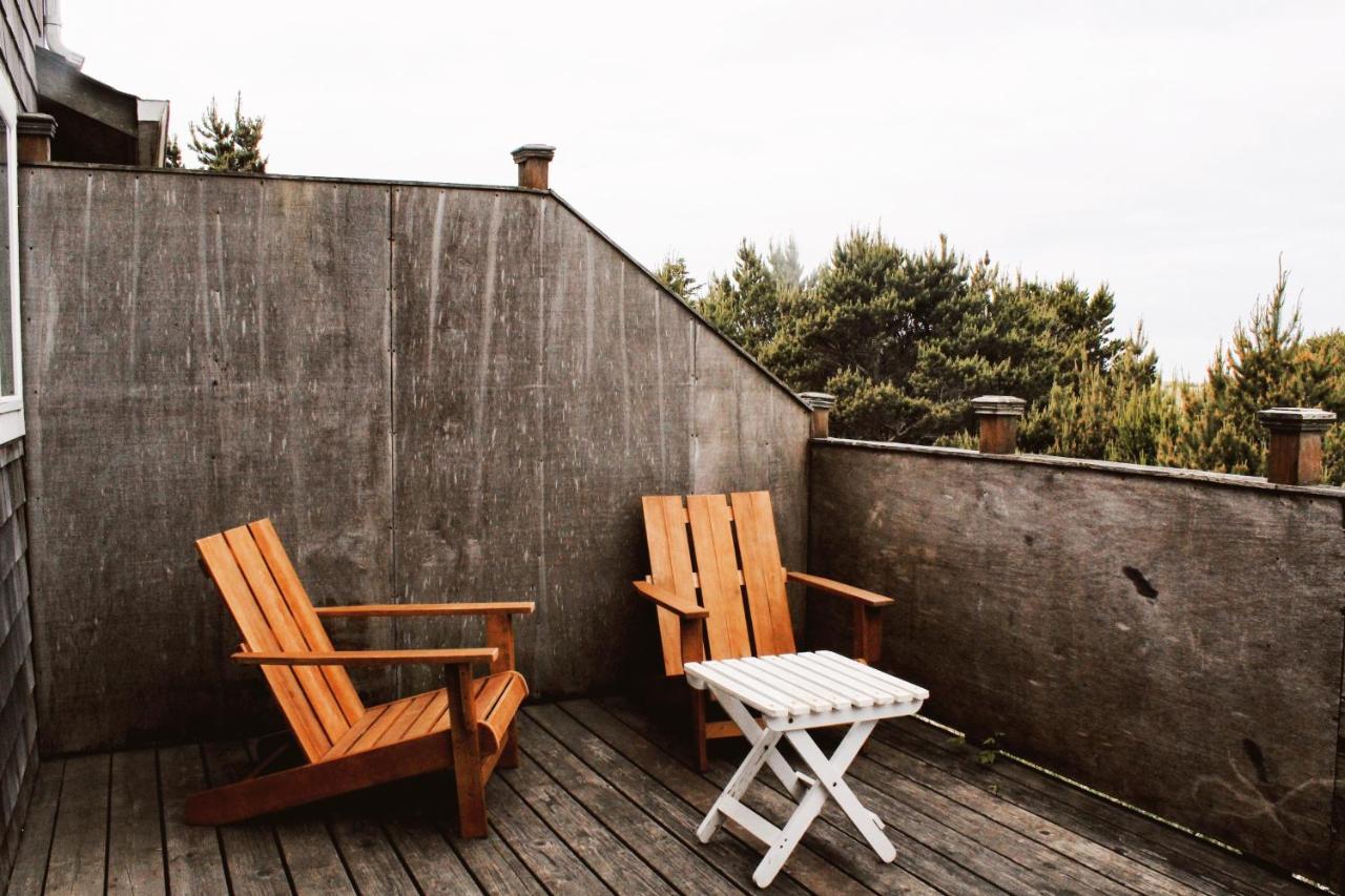 Deluxe Beach Studio - Pet Friendly at Oceanfront Inn at Discovery Coast