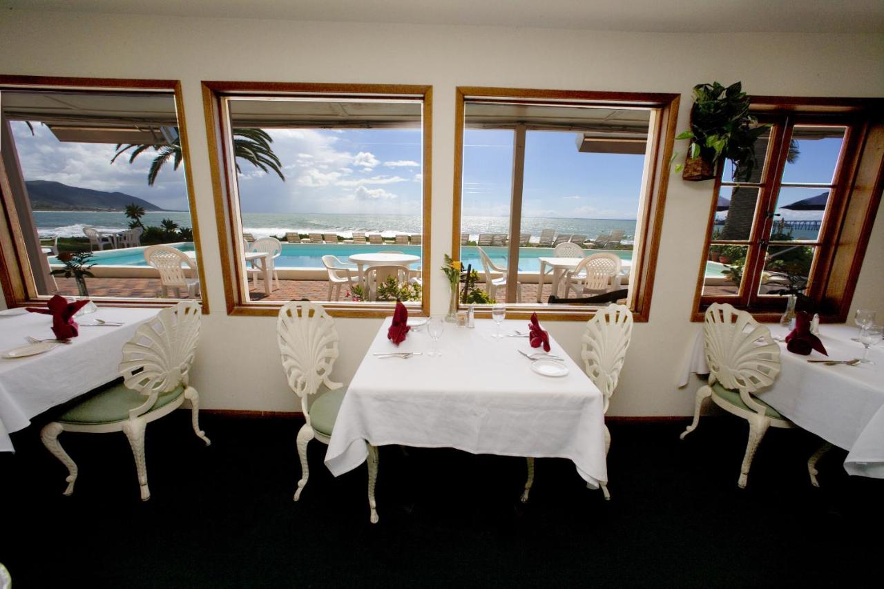 | Cliff House Inn
