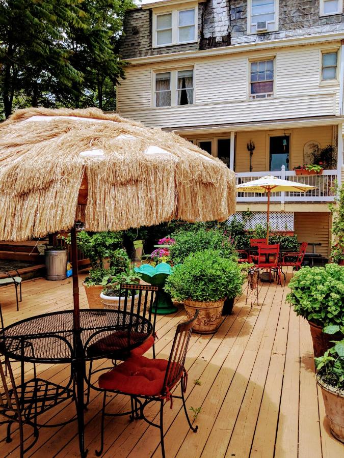 | Chelsea Pub and Inn