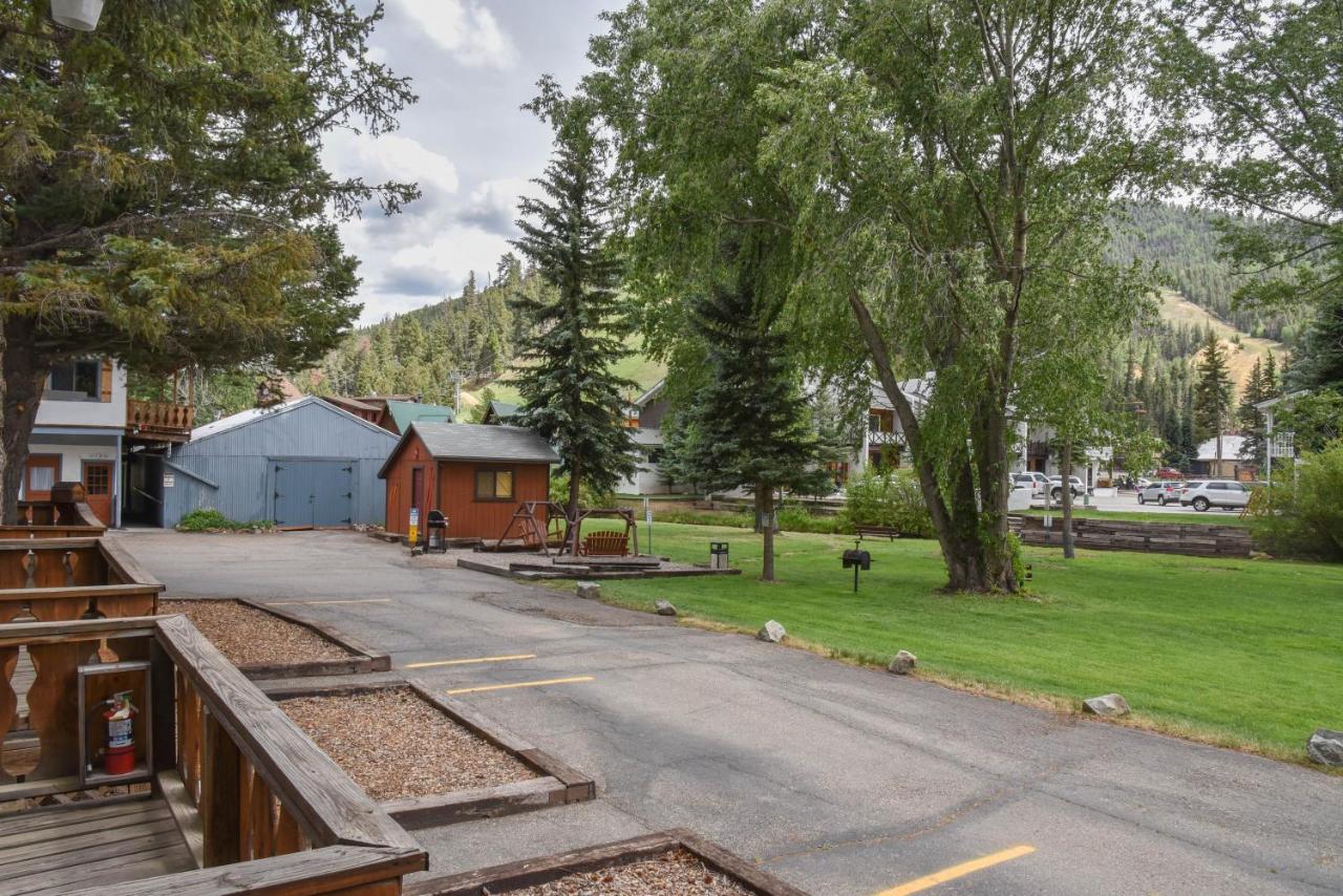 | Alpine Lodge Red River
