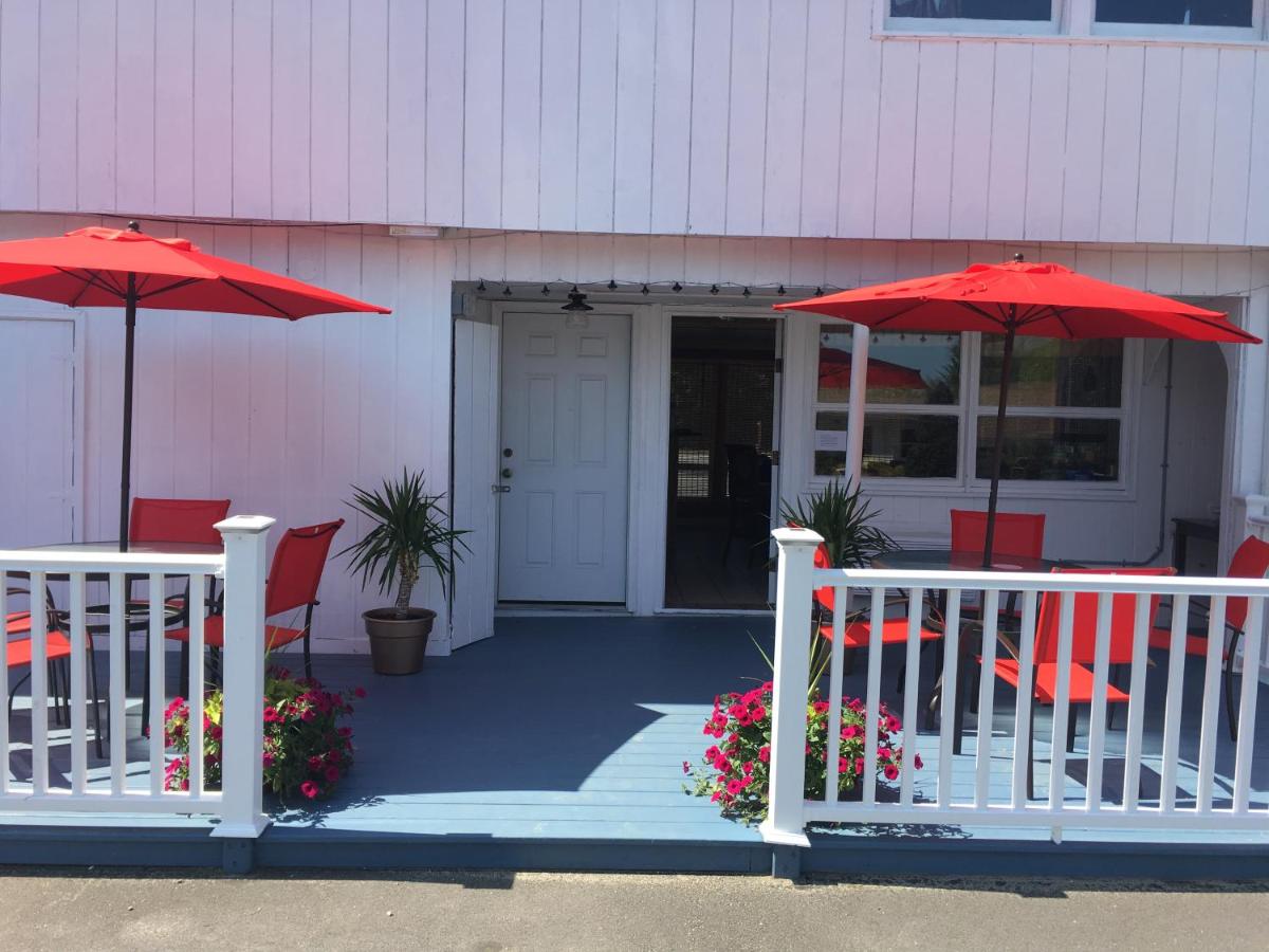  | Aquastar Inn