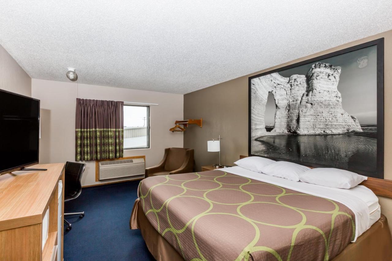  | Super 8 by Wyndham Hays KS