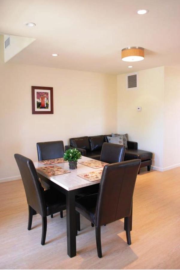 | Bella Capri Inn and Suites