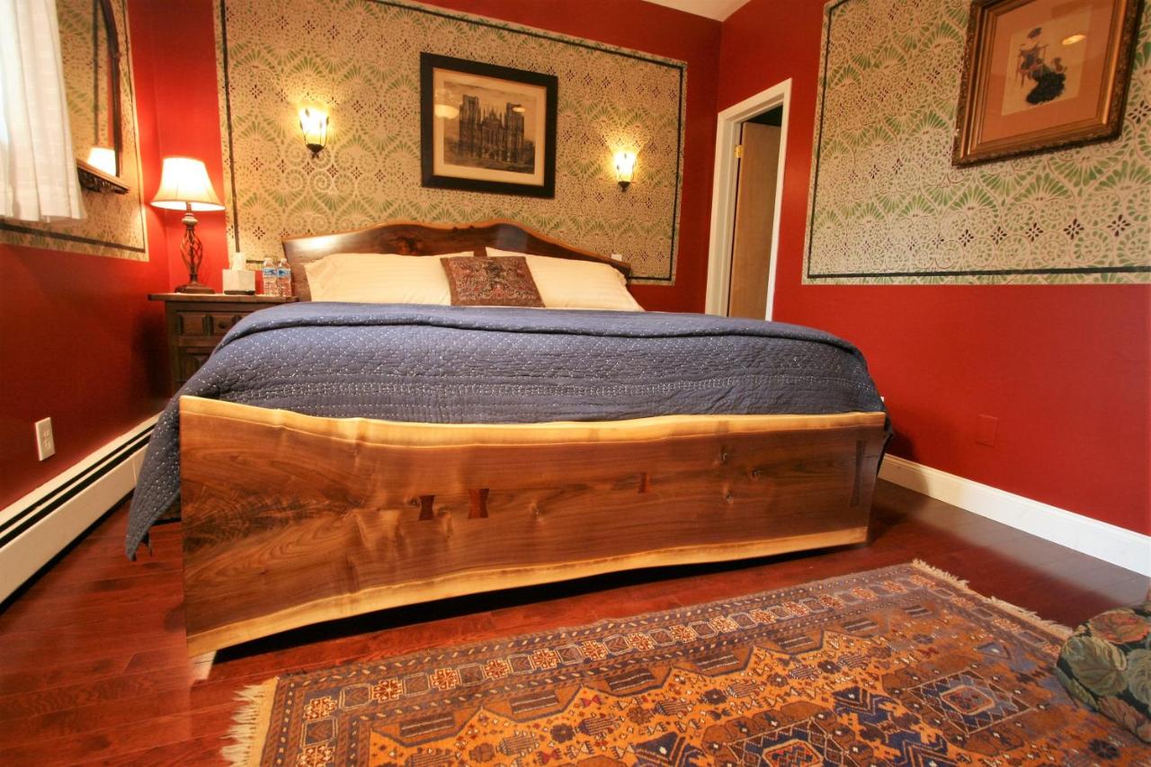 | Alpenhof Bed & Breakfast