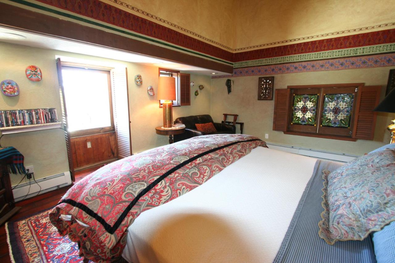| Alpenhof Bed & Breakfast