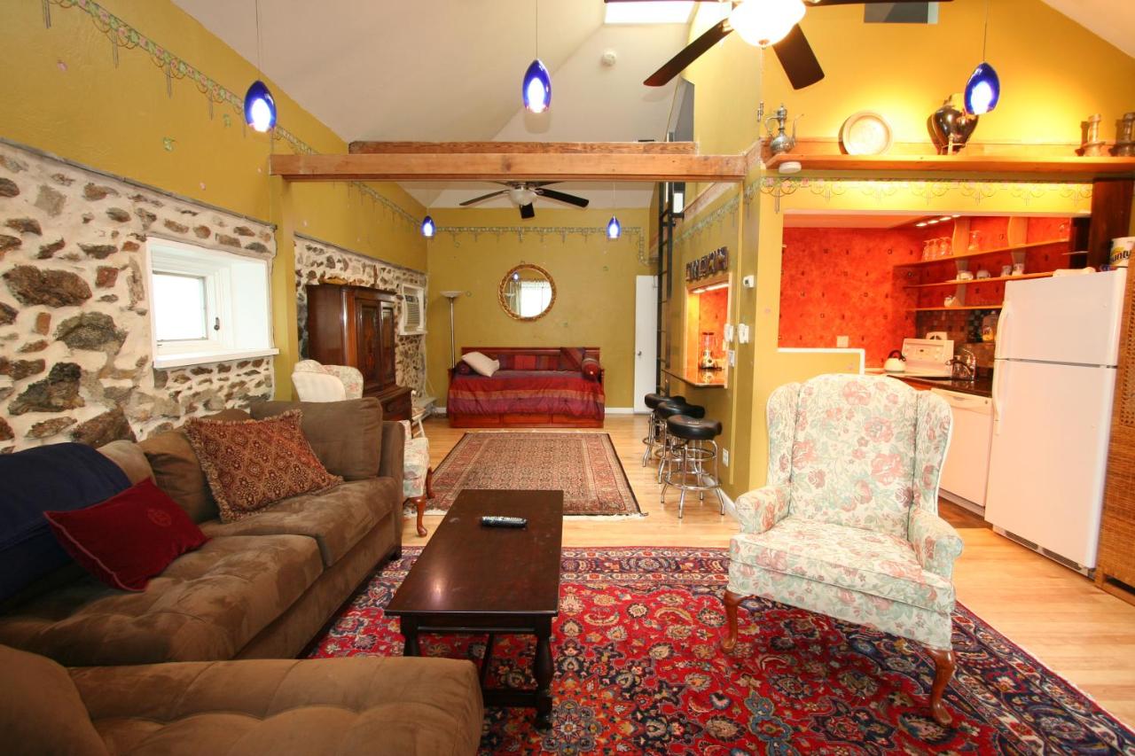 | Alpenhof Bed & Breakfast