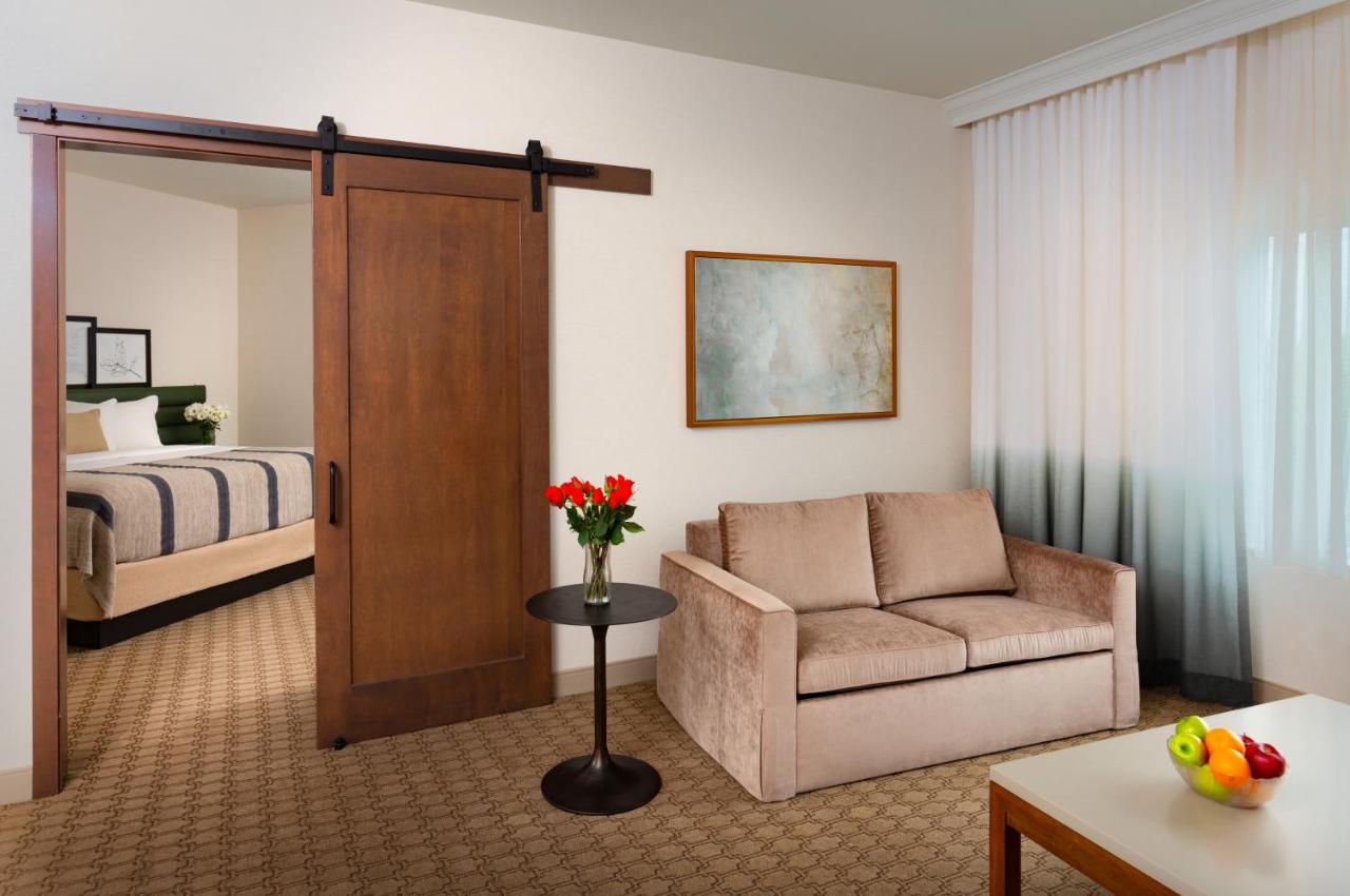  | The Ingleside Hotel