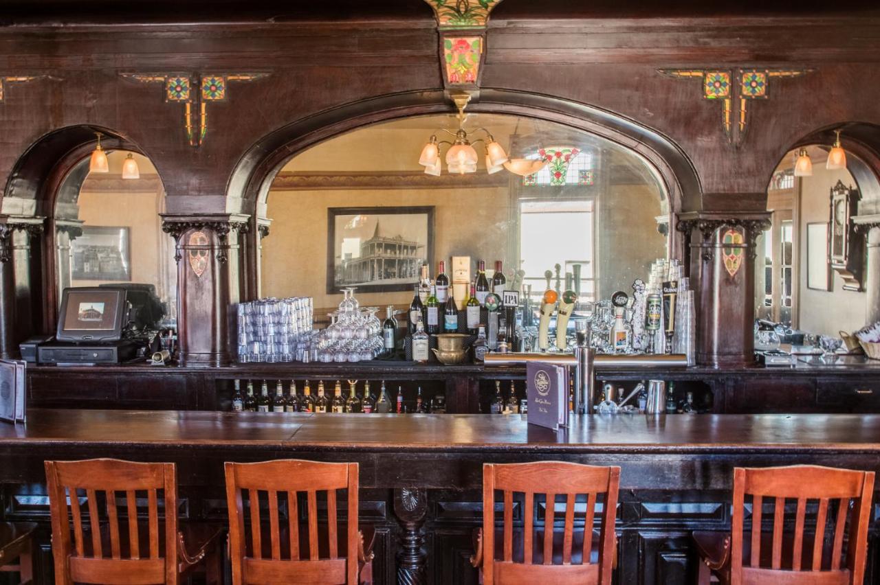 | Weatherford Hotel
